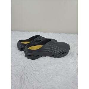 Crocs Echo Wave Black Sand 210521-0LD Men's Size 9 Women's 11 Slip On Comfort